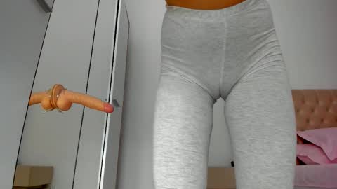 Snapshot of marialove221 chatting on 01.13.26 MariaLove online show from 01.13.26