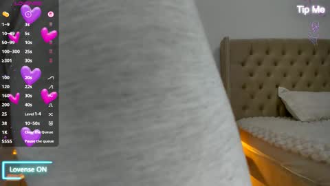 Snapshot of marialove221 chatting on 02.01.26 MariaLove online show from 02.01.26