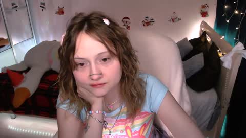 Snapshot of mariamilkis chatting on 12.03.24 Maria online show from 12.03.24