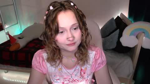 Snapshot of mariamilkis chatting on 12.08.24 Maria online show from 12.08.24