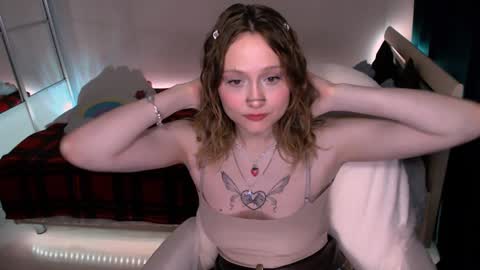 Snapshot of mariamilkis chatting on 12.28.24 Maria online show from 12.28.24