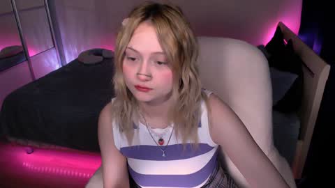 Snapshot of mariamilkis chatting on 01.25.25 Maria online show from 01.25.25