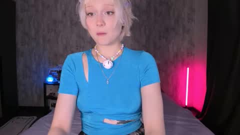 Snapshot of mariamilkis chatting on 09.10.25 Maria online show from 09.10.25