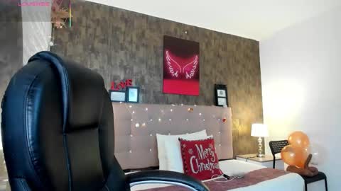 Marian online show from 12.20.25