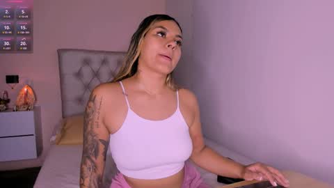 Mariana Roe online show from 03.11.25