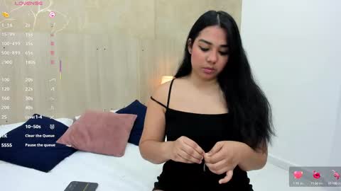 Mariana Allen online show from 09.09.25