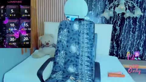 Snapshot of mariana_galviz chatting on 07.04.26 Mariana online show from 07.04.26