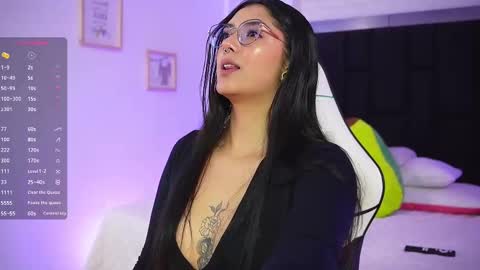 Mariana  online show from 09.08.25