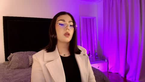    online show from 05.06.26