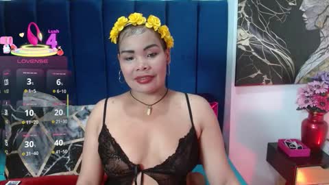 mariana_star1 online show from 12.15.25