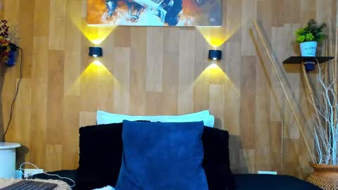 Snapshot of marianaa90 chatting on 04.23.26 Mariana Angel online show from 04.23.26