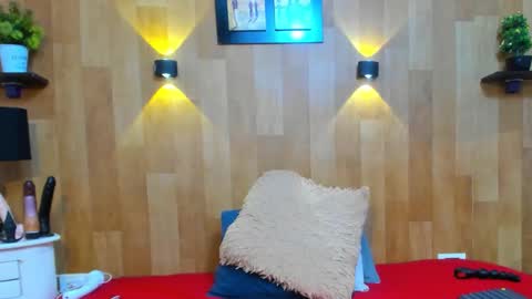 Mariana Angel online show from 03.05.25