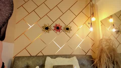 marianeporter online show from 12.03.25