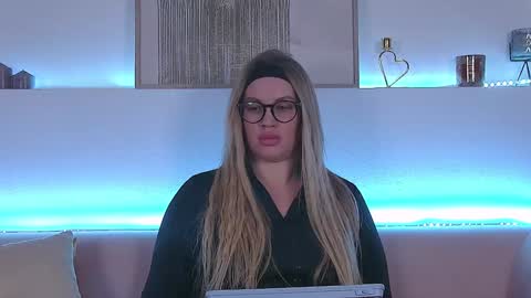 Maria online show from 02.01.25