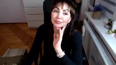 Snapshot of marianika chatting on 03.07.25 marianika online show from 03.07.25
