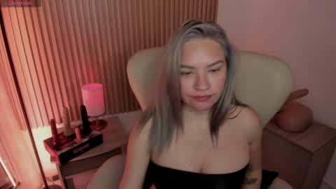 Marian Love  online show from 03.02.25