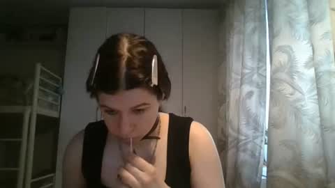 Snapshot of marianmollberg chatting on 06.19.26 Marian online show from 06.19.26