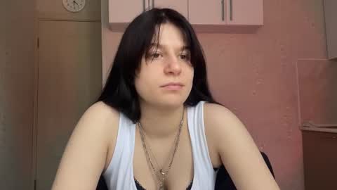 Snapshot of marianmollberg chatting on 07.28.26 Marian online show from 07.28.26