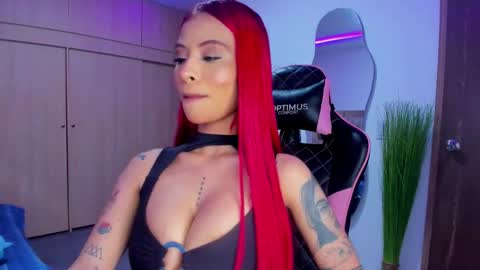 M A R I A N E online show from 11.01.25