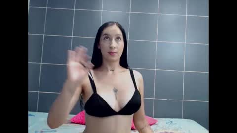 Mariangel online show from 10.29.25