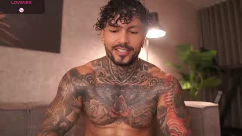Snapshot of mariano_costa chatting on 07.19.26 Mariano Costa online show from 07.19.26