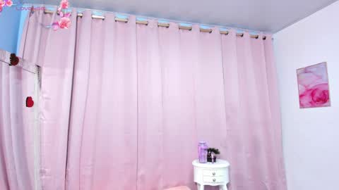 Snapshot of marianrosse chatting on 05.02.26 marianrosse online show from 05.02.26