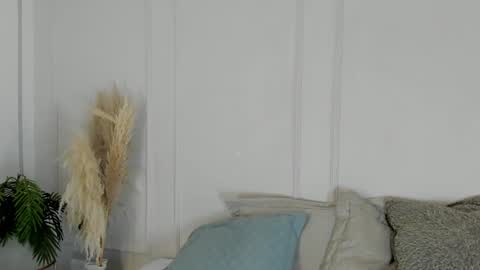 Snapshot of mariapettit chatting on 07.10.26 Maria Pettit online show from 07.10.26