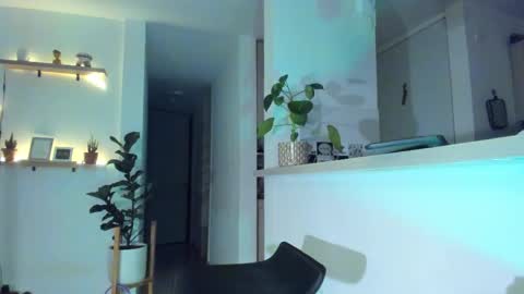 Snapshot of mariascarlett chatting on 02.18.25 mariascarlett online show from 02.18.25