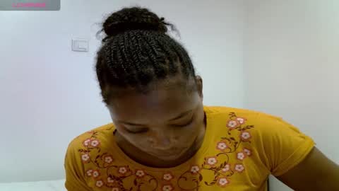 Snapshot of maribellah1 chatting on 03.22.26 Pauline online show from 03.22.26