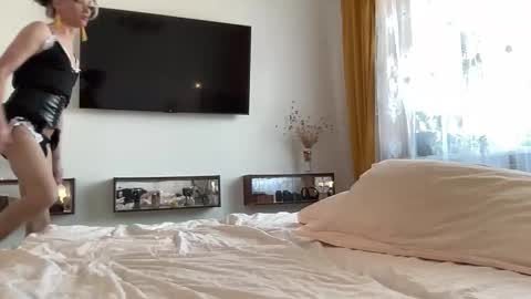 Mari online show from 03.27.26