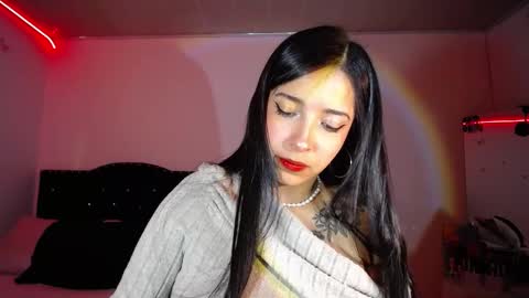 Snapshot of marie_daved chatting on 12.02.24 Nicolle online show from 12.02.24