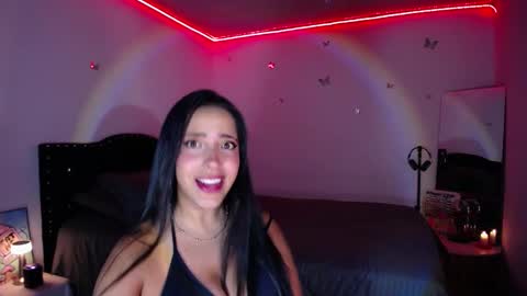 Snapshot of marie_daved chatting on 03.09.25 Nicolle online show from 03.09.25