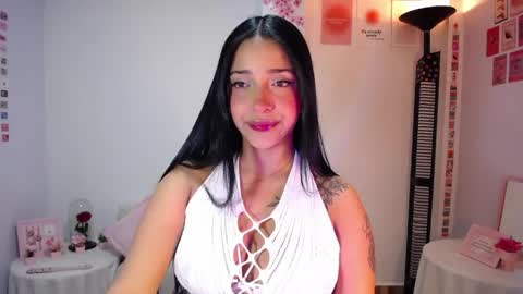 Snapshot of marie_daved chatting on 04.20.26 Nicolle online show from 04.20.26