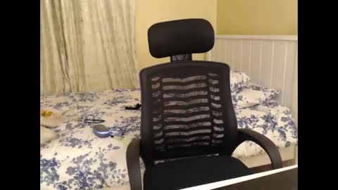Snapshot of mariejuana_bliss chatting on 10.17.25 mariejuana online show from 10.17.25