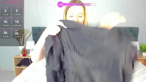 mariel_brown online show from 12.24.24