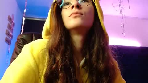 Snapshot of mariel_sins21 chatting on 01.10.25 Mariie online show from 01.10.25