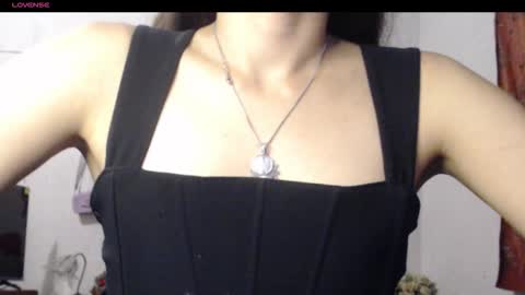 Snapshot of mariel_sins21 chatting on 09.10.25 Mariie online show from 09.10.25