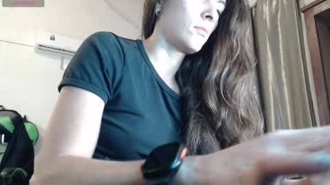 Snapshot of mariel_sins21 chatting on 11.05.25 Mariie online show from 11.05.25