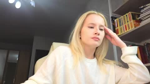 Snapshot of marietta__castro chatting on 05.14.26 Marietta online show from 05.14.26