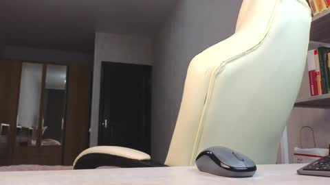 Snapshot of marietta__castro chatting on 05.20.26 Marietta online show from 05.20.26
