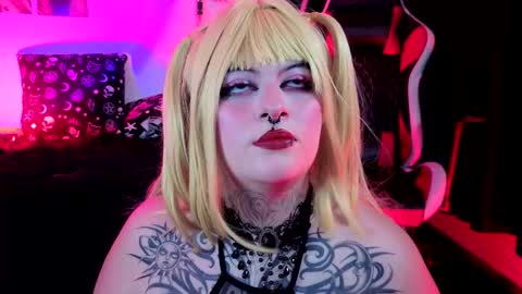 Snapshot of mariiana_velezz chatting on 11.22.25 mariiana_velezz online show from 11.22.25