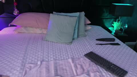 Snapshot of mariianna_lopez_ chatting on 03.07.25 Mariana online show from 03.07.25