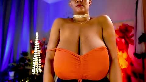 Nikita - Scroll down and read my bio please. New Pictures in Bio online show from 12.12.24