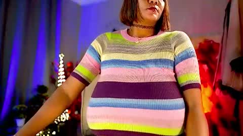 Nikita - Scroll down and read my bio please. New Pictures in Bio online show from 02.20.25