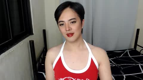 Snapshot of marikosue01 chatting on 02.13.25 marikosue online show from 02.13.25