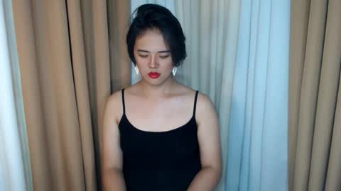 Snapshot of marikosue01 chatting on 10.01.25 marikosue online show from 10.01.25