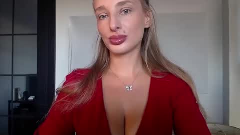 Snapshot of marilyndevilish chatting on 09.25.25 MarilynDevilish online show from 09.25.25