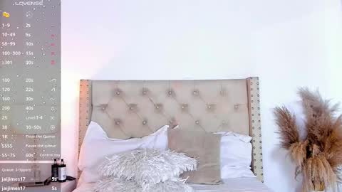 marilynrossy online show from 10.30.25