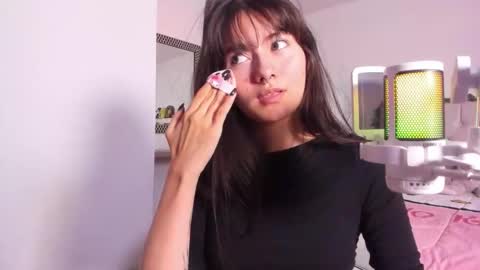 Snapshot of marin_kitoko chatting on 10.25.25 Marin kitoko online show from 10.25.25