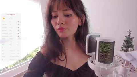 Snapshot of marin_kitoko chatting on 12.22.25 Marin kitoko online show from 12.22.25